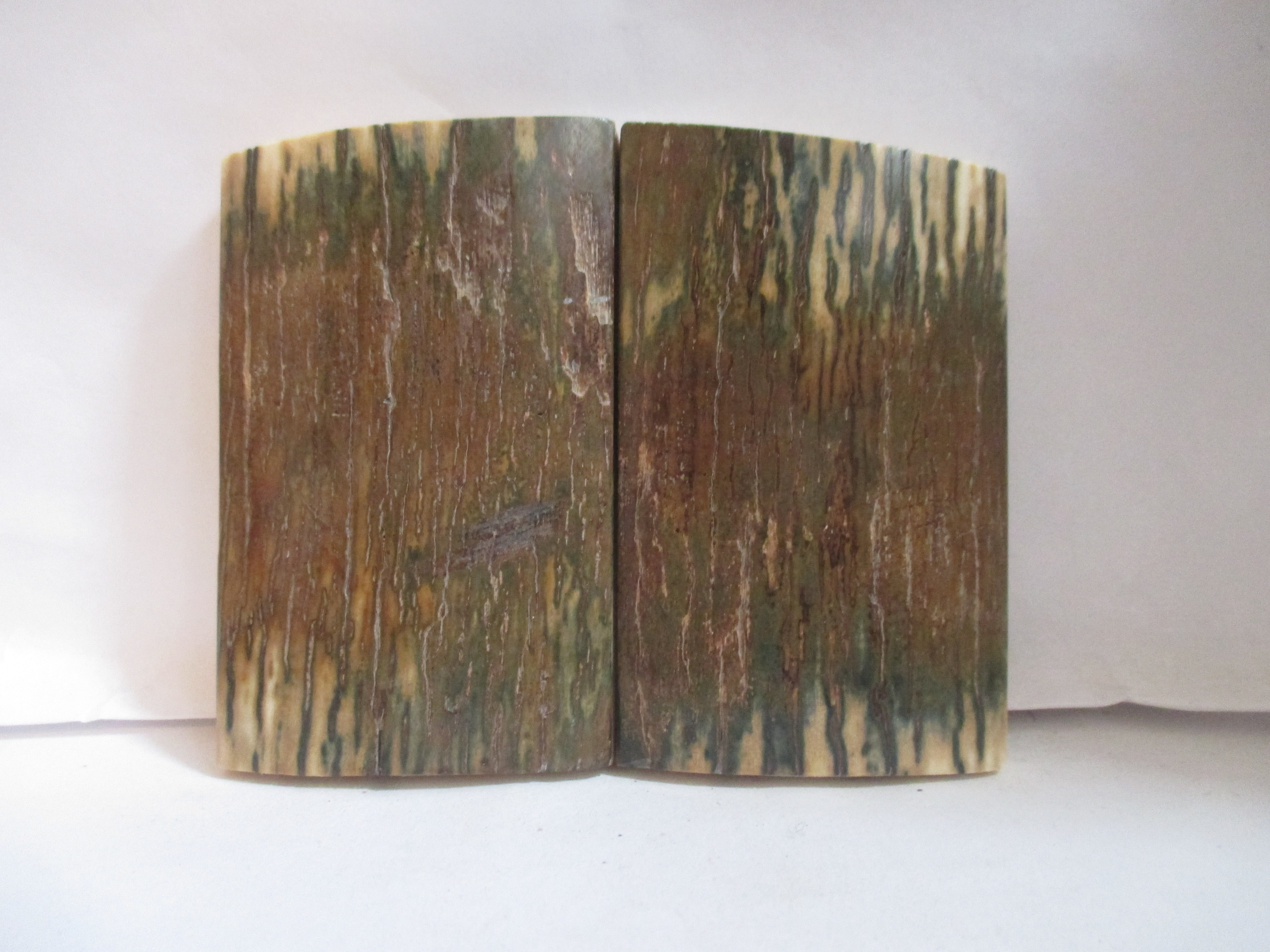  MAMMOTH IVORY SCALES          2-13/16 X 1-13/16 X 1/4