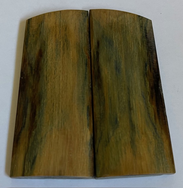  MAMMOTH IVORY SCALES             2-7/8 tapers X 1-3/16 X 3/16