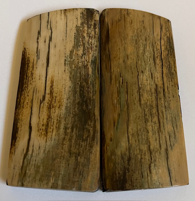  MAMMOTH IVORY SCALES           2-7/8 tapers X 1-1/4 X 7/32